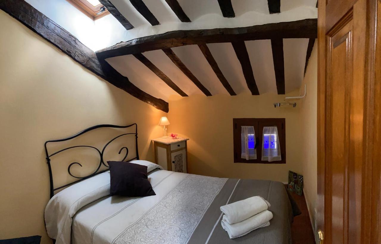 La Alpargateria Bed and Breakfast Villafranca Montes De Oca Exteriör bild