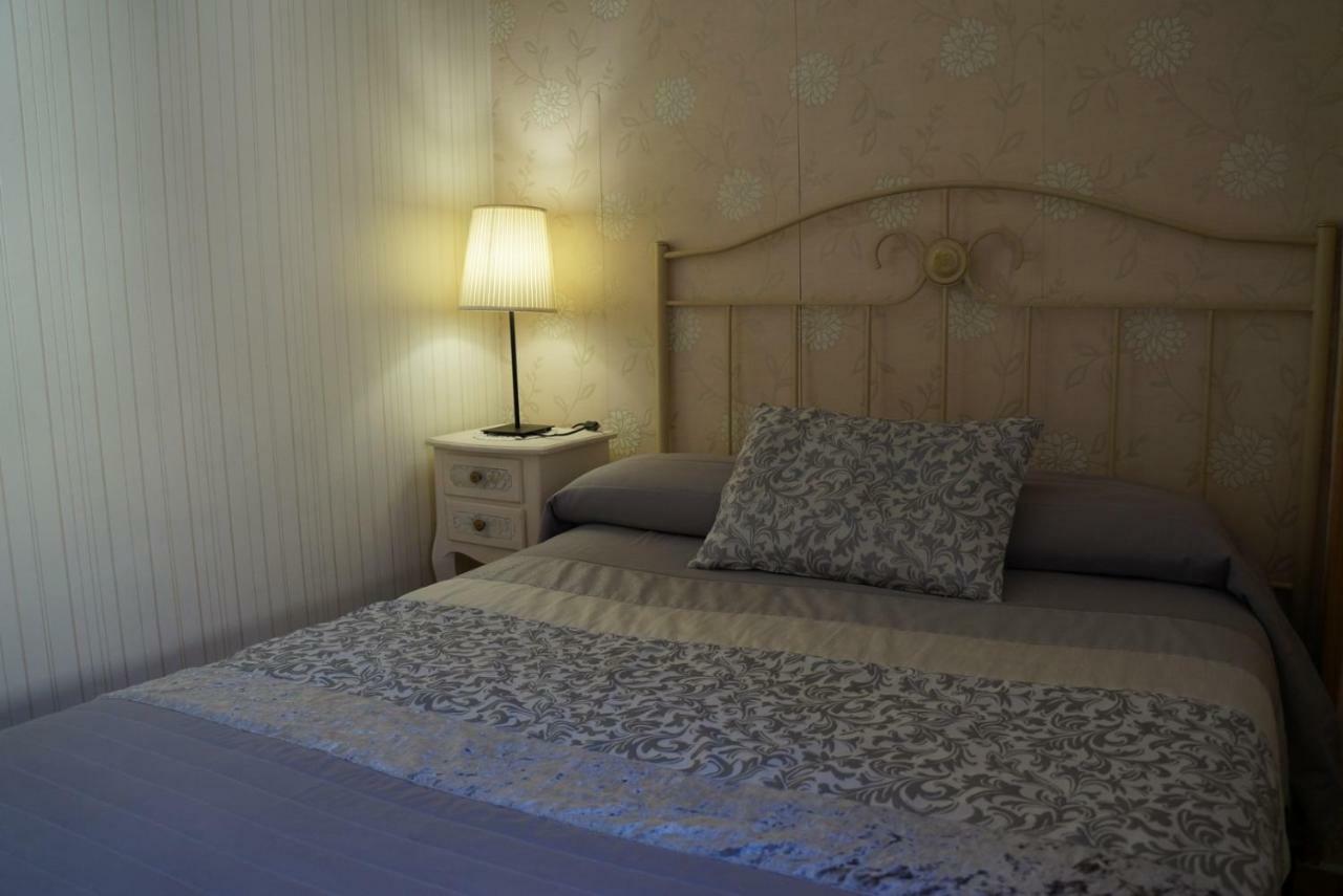 La Alpargateria Bed and Breakfast Villafranca Montes De Oca Exteriör bild