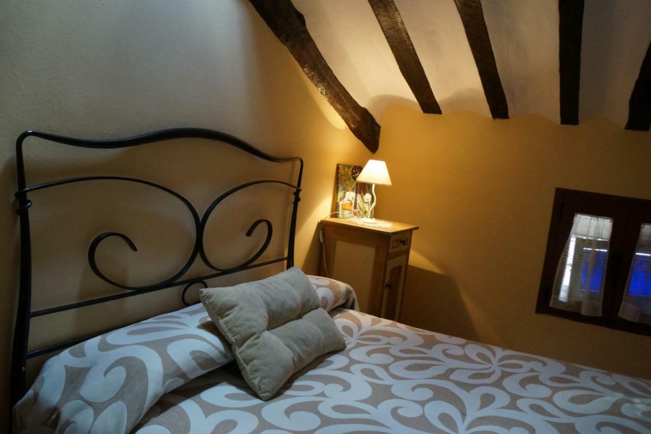 La Alpargateria Bed and Breakfast Villafranca Montes De Oca Exteriör bild