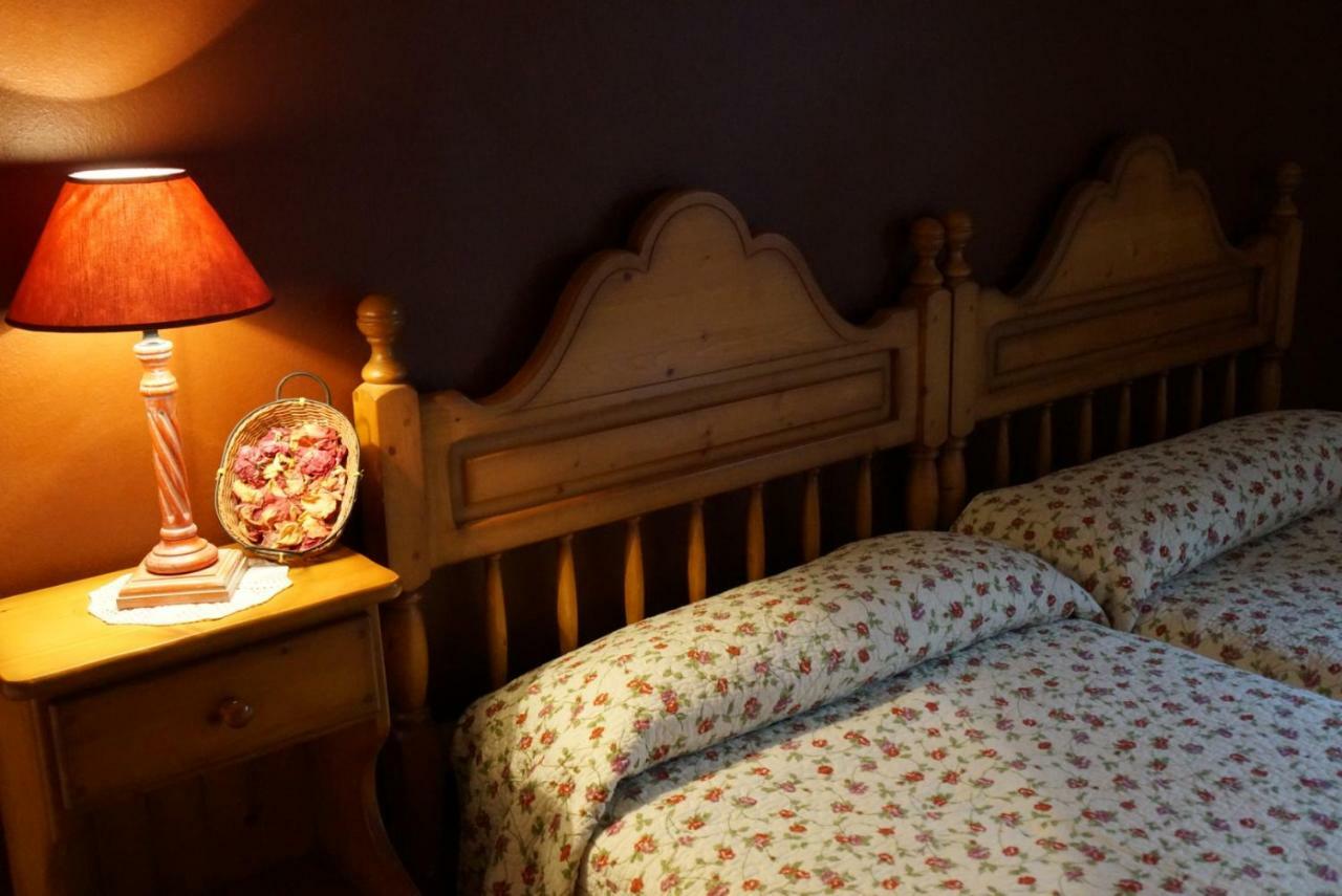 La Alpargateria Bed and Breakfast Villafranca Montes De Oca Exteriör bild